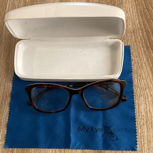 DIANE VON FURSTENVERG - Picture 2 of 16